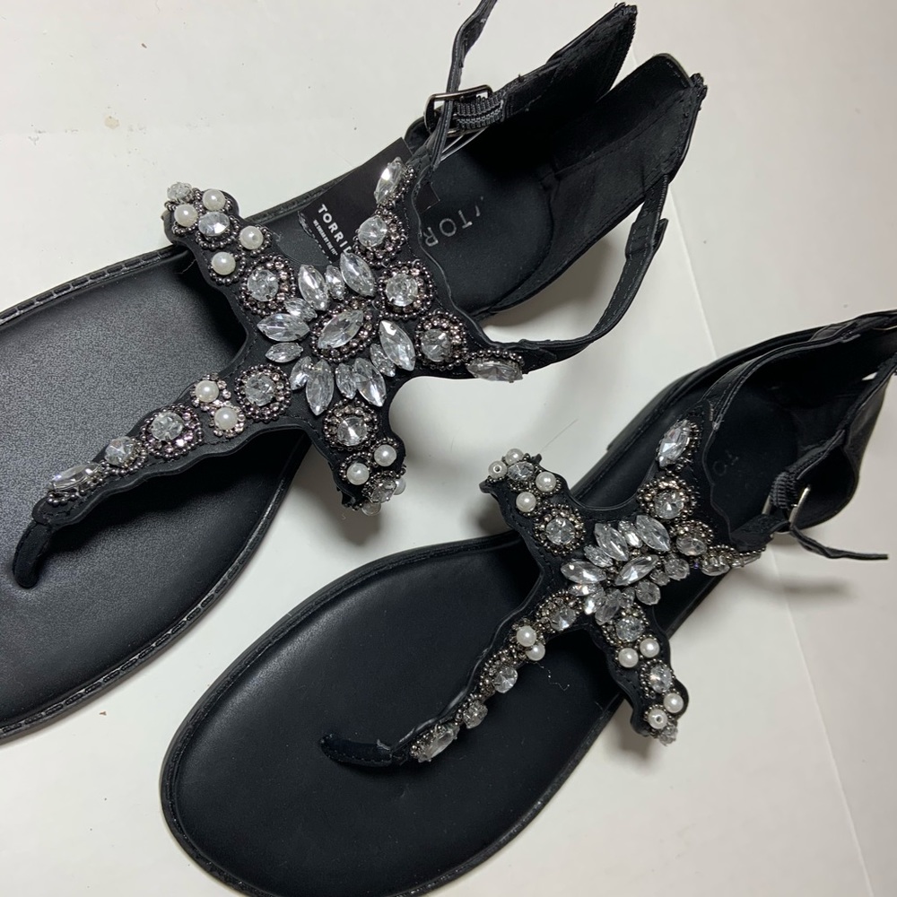 NWT torrid faux peral gemstone sandals size 9